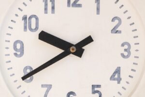 Esfera de un reloj de pared clásico